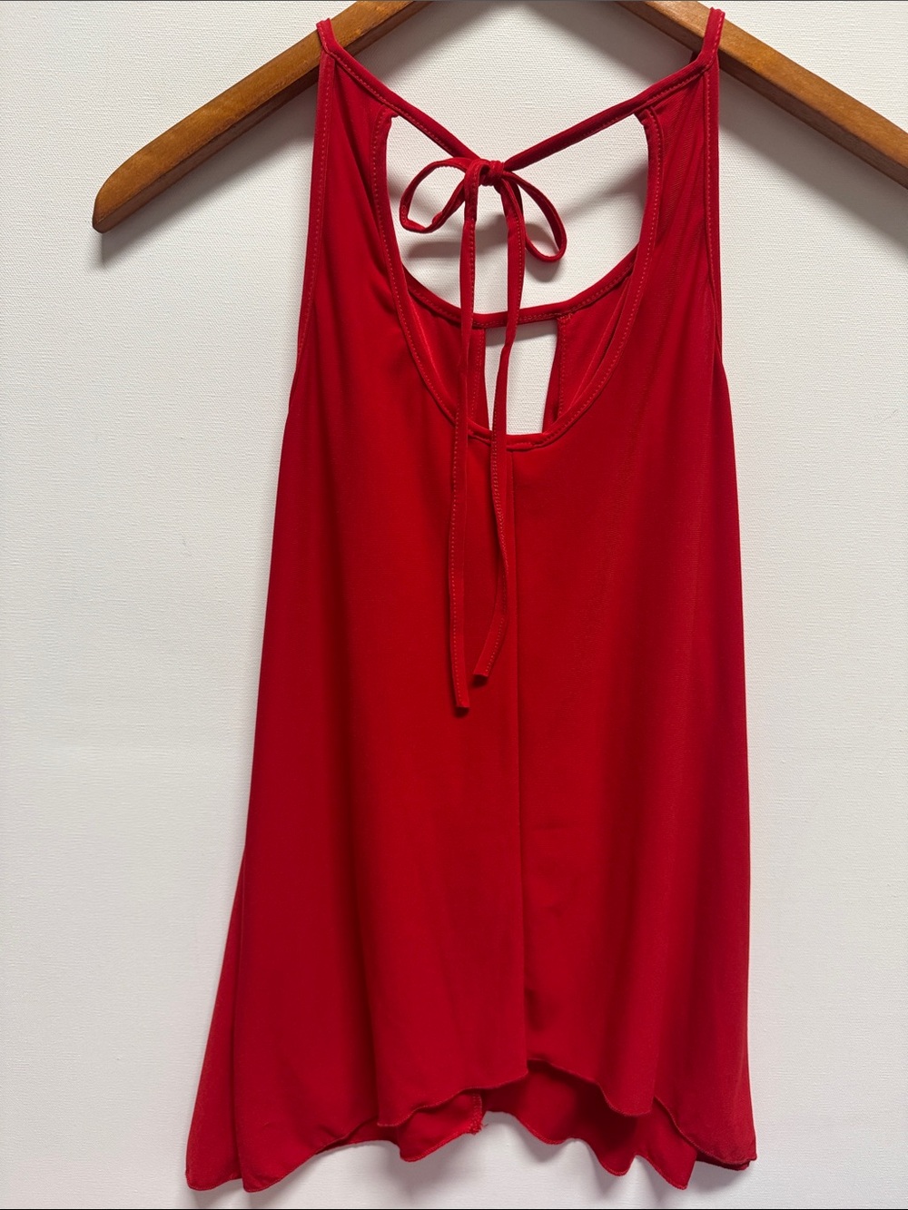 VENUS Red Ruffle Tie-Back Tank - Picture 6 of 6